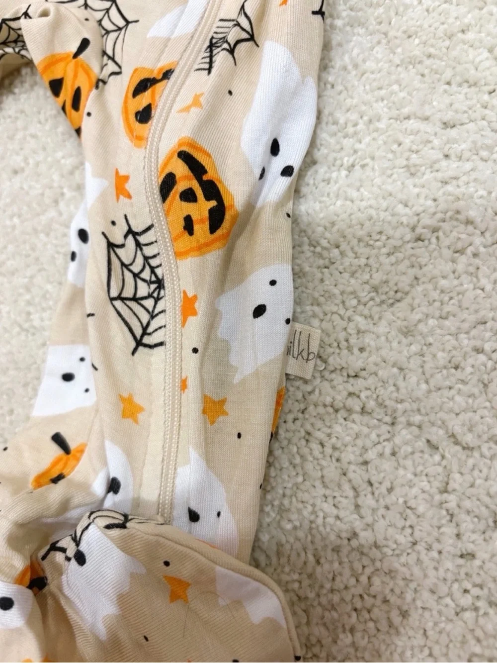 NWT Milkberry Halloween Pumpkin Ghost Spider Bamboo Zip Sleeper + Matching Hat